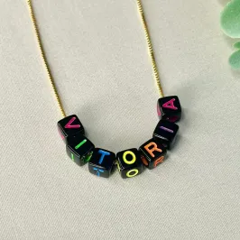 COLAR PERSONALIZADO LETRAS PRETA ATÉ 10