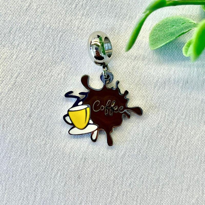 BERLOQUE PENDURICALHO XICARA COM CAFÉ