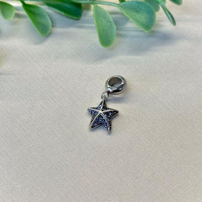 BERLOQUE PENDURICALHO DE ESTRELA DO MAR COM CRYSTAIS AZUL