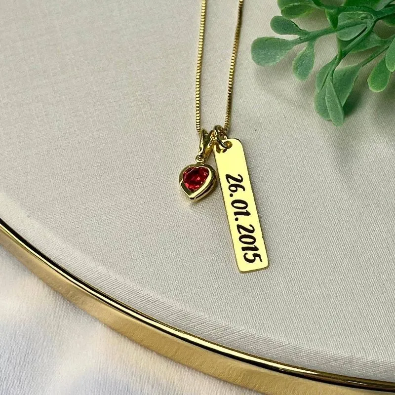 CORRENTE PERSONALIZADO PINGENTE COM DATA E CORAÇÃO DE ZIRCONIA